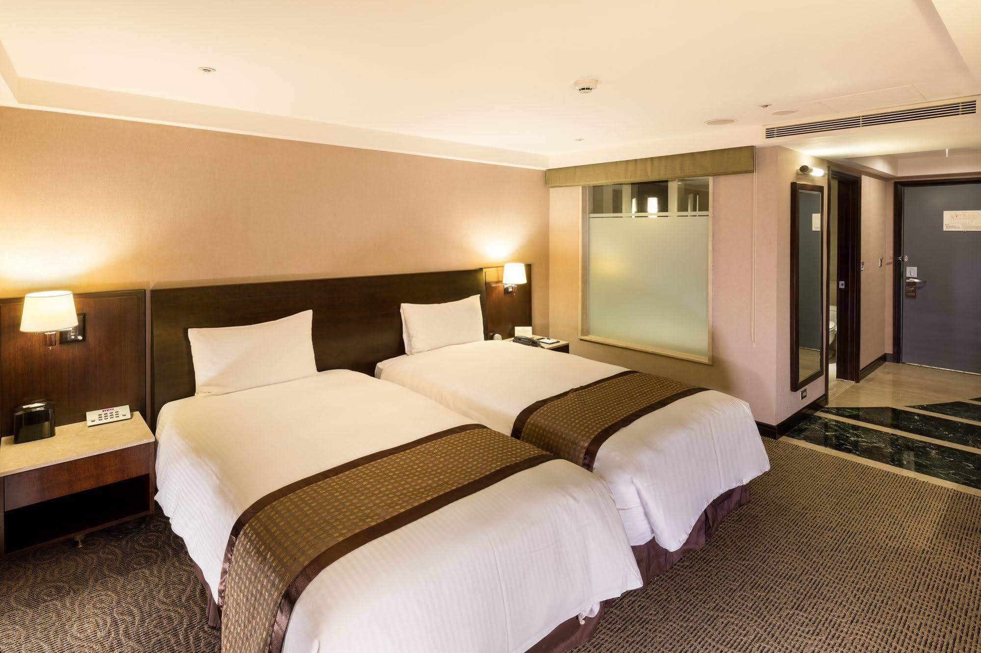 Grand Forward Hotel Taipei Luaran gambar